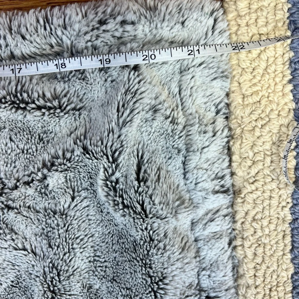 UGG Gray and Cream Cozy Pillow Case Set. King Size.